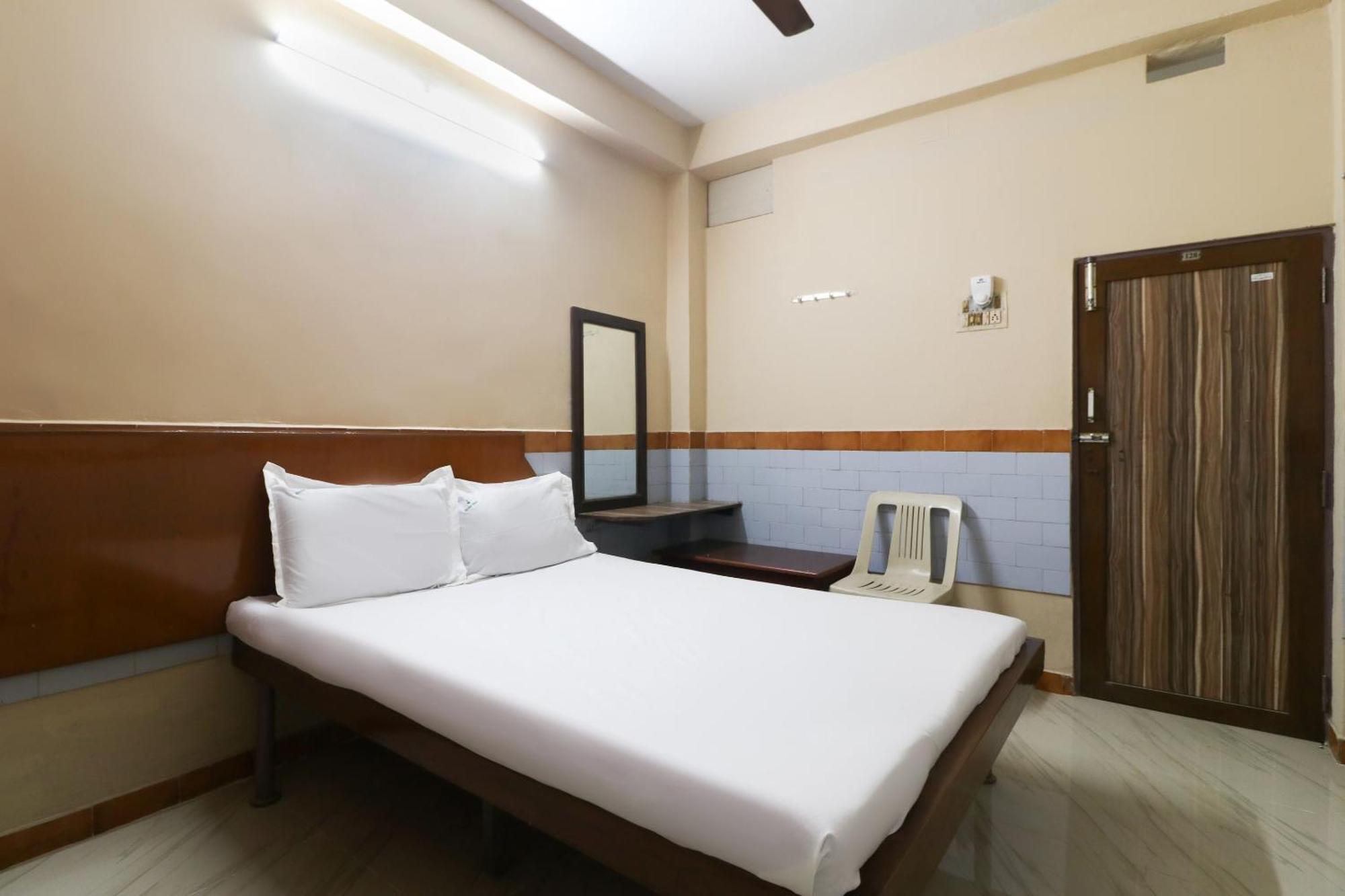 Oyo Jayanthi Mansion Hotell Chennai Exteriör bild